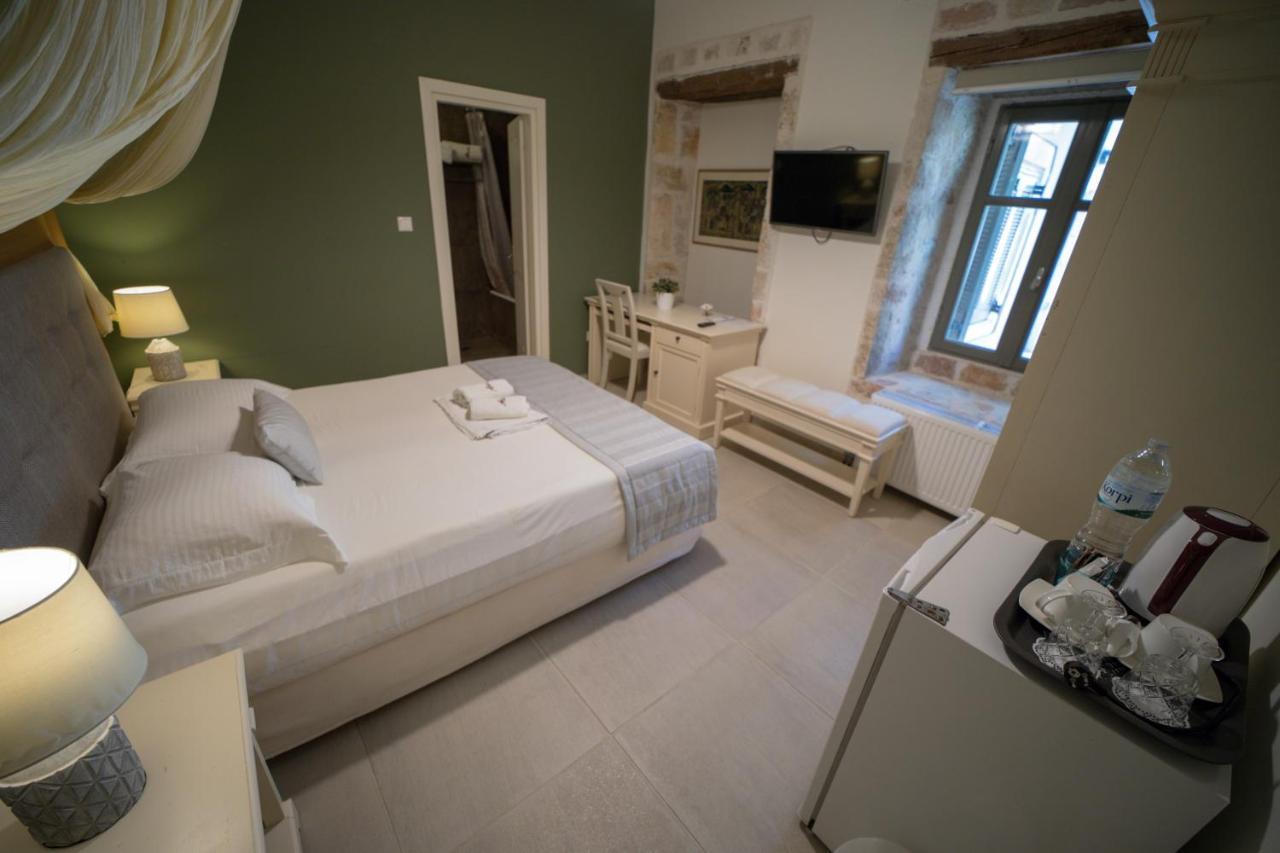 Alicelia Boutique Inn Vathy  Exteriör bild