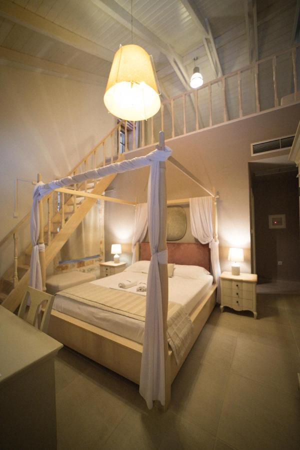 Alicelia Boutique Inn Vathy  Exteriör bild