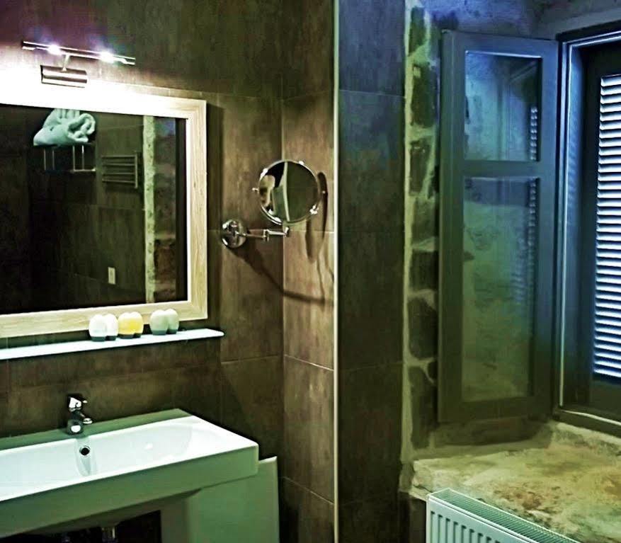 Alicelia Boutique Inn Vathy  Exteriör bild